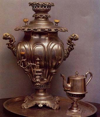 Vase-shaped samovar. Late 19th cent.