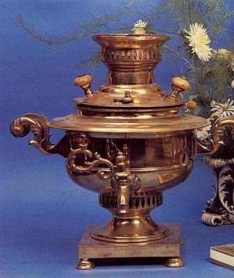 Vase-shaped samovar. Late 19th cent.